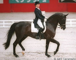 Marietta Almasy and Priboy at the 2000 CDI-W Paris