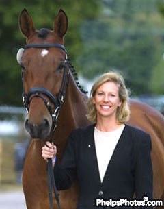 Shannon Dueck and Korona :: Photo © Phelpsphotos.com