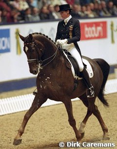 Ulla Salzgeber, Odin in Walhalla. The German wins the 2001 World Cup Finals in Denmark with Rusty :: Photo © Dirk Caremans