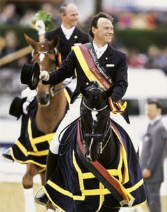 Dolf Dietram Keller and De Niro win the 2001 German Profi Championships