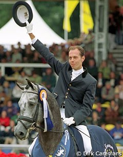 Hans Peter Minderhoud and Rubels, 2001 World Young Horse Champions :: Photo © Dirk Caremans
