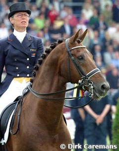 Tineke Bartels and Jazz at the 2002 CDIO Aachen :: Photo © Dirk Caremans