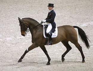 Richard Davison and Ballaseyr Royale at the 2002 CDI-W Paris :: Photo © Dirk Caremans