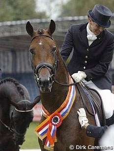 Nicolette van Lierop and Rousseau win the 2002 Pavo Cup Finals :: Photo © Dirk Caremans