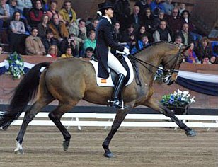 Beatriz Ferrer-Salat and Beauvalais win 2002 CDI-W San Patrignano