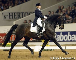 Elena Sidneva on Artax Condor