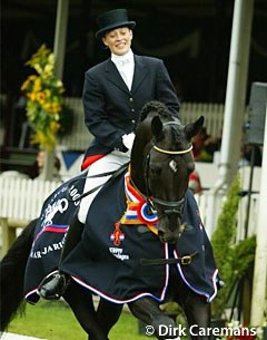 Sarah van Fessem and Special D win the 2003 Pavo Cup Finals :: Photo © Dirk Caremans