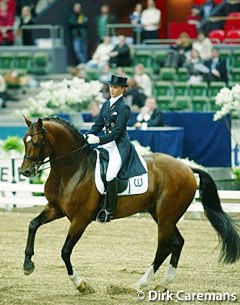Marlies van Baalen on the American owned Dutch warmblood stallion Idocus