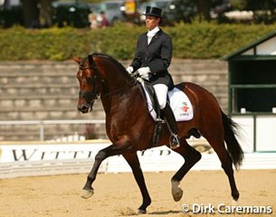 Nicolet van Lierop and Rousseau, silver medalists at the 2003 World Young Horse Championships