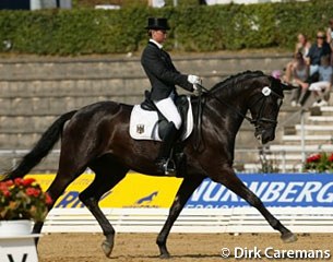 Julia Katharina von Platen on Rose Noir :: Photo © Dirk Caremans