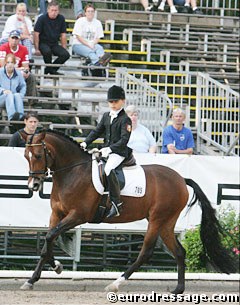 Charlott Maria Schurmann on No Angel :: Photo © Astrid Appels