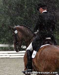 Rudolf Zeilinger and The Lion King B had to ride in a torrential downpour of rain