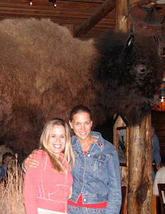 Leah Trunzo and Astrid Appels on their Wild Wild West Tour with Mary Phelps and JJ Hathaway
