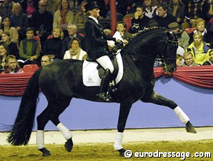 Fie Skarsoe and Sandro King at the 2004 Oldenburg Stallion Show in Vechta :: Photo © Astrid Appels