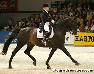 Russian Elena Sidneva on Artax Condor