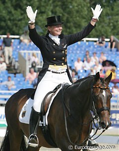 Ann Kathrin Linsenhoff and Sterntaler at the 2005 European Championships