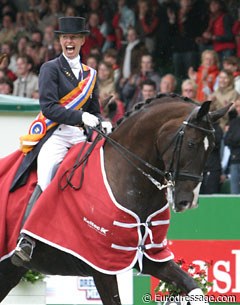 Anky van Grunsven and Salinero at the 2005 Dutch Championships  :: Photo © Astrid Appels