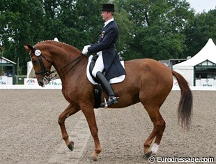 Hubertus Schmidt on Wansuela Suerte at the 2005 CDI Verden :: Photo © Astrid Appels