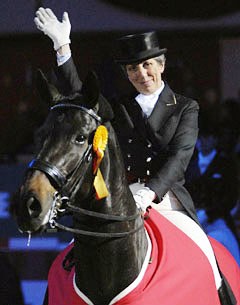 Silvia Ikle and Salieri win the 2006 CDI-W Frankfurt :: Photo © Jan Reumann