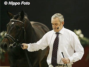 Dr. Andrew McLean working with Aachen at the 2006 Global Dressage Forum :: Photo © Dirk Caremans