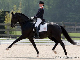 Anky van Grunsven and Painted Black at the 2006 CDI Hansbeke