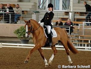 Louisa Luttgen and Dornik B win the pony division at the 2006 Rhinelander PDB Qualifier :: Photo © Barbara Schnell