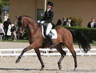 Beatriz Ferrer-Salat and Beauvalais at the 2006 CDIO Saumur :: Photo © Astrid Appels