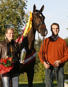 Marianne and Andreas Helgstrand with Bøgegaardens Don Romina