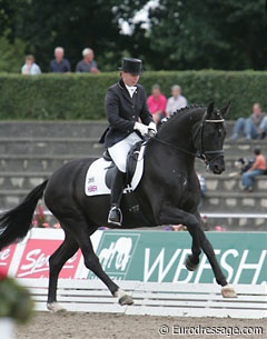 Susan Draper-Pape on San Remo :: Photo © Astrid Appels