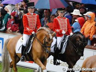 The palomino pony is Golden Dancer, the mount that won gold at the European Pony Championships under Jana Kun and who was also Laura Bechtolsheimer's pony ride.