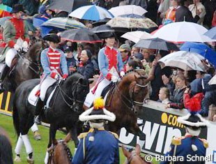 Forrmer European champion Jana Jun and golden team mate Astrid Buer "hidden" in the crowd of costumed riders