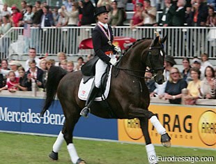 Salinero takes off during the WEG team prize giving and Anky van Grunsven screams for help