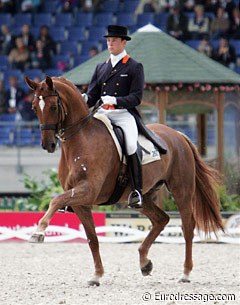 Laurens van Lieren and Hexagons Ollright (by Rubiquil x El Corona) at the 2006 World Equestrian Games :: Photo © Astrid Appels