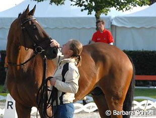 Isabell giving Satchmo some TLC