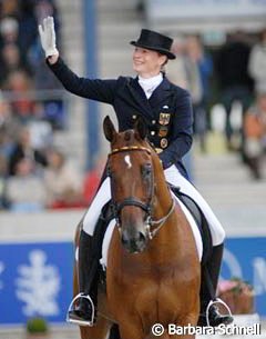 Isabell Werth and Satchmo wrap up a winning Grand Prix at the 2007 CDIO Aachen :: Photo © Barbara Schnell
