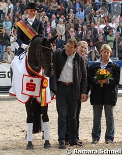 Bärbel Föster-Henrich and Samira win the 2007 Bundeschampionate