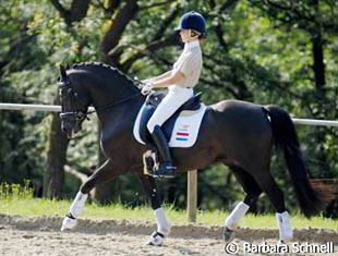 Maria van den Dungen schooling Pan Tau B