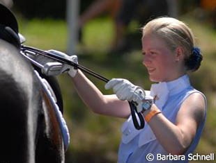 Jill de Ridder finishes her ride