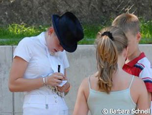 Chantal van Lanen signing her first autographs