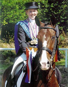 Chantal van Lanen and Beaujolais at the 2007 European Junior Riders Championships