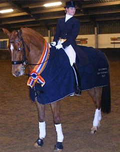 Adelinde Cornelissen and Parzival win the 2007 Dutch Indoor Championships