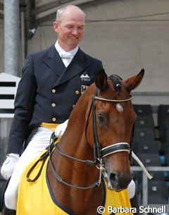 Hubertus Schmidt and Andretti win the Grand Prix Special Tour at the 2007 CDI Lingen :: Photo © Barbara Schnell