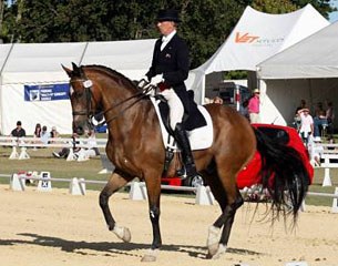 Bill Noble and Vincent St James win the 2007 NZ Horse of the Year Show