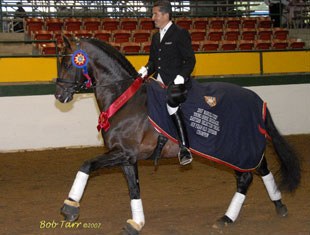 Dr. Cesar Parra and Donavan win in Raleigh :: Photo © Bob Tarr