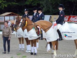 Carlotta Hassenburger on Dulcia during the award ceremony