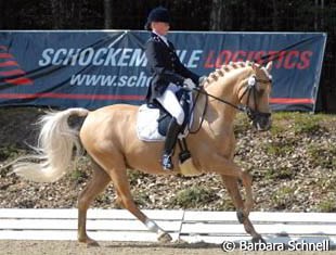 Katharina Weychert on Golden Derano C