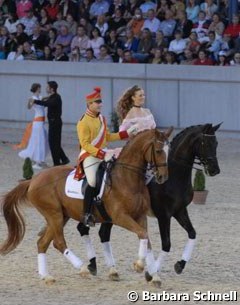 Hubertus von Zedwitz on Sabine Rueben's Weltfurst and Jana Kun. They portray Franz Josef and Sissi