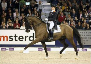 Anky van Grunsven and Salinero at the 2008 CDI-W Amsterdam