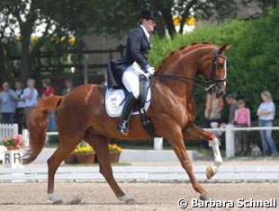 Ellen Schulten-Baumer and Donatha S were fifth