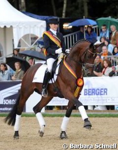 Anna Sophie Fiebelkorn and Imperio win the 2008 Bundeschampionate :: Photo © Barbara Schnell